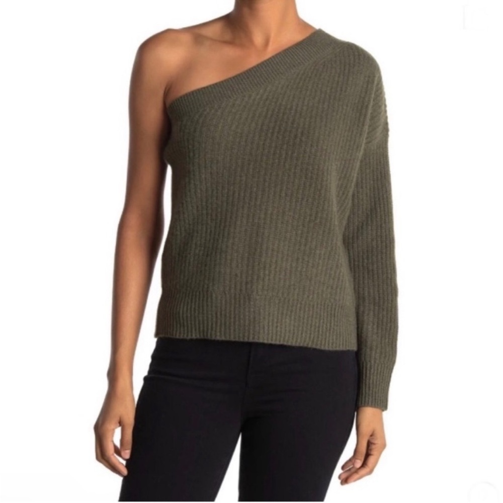 360 Cashmere Olive Green Sweater